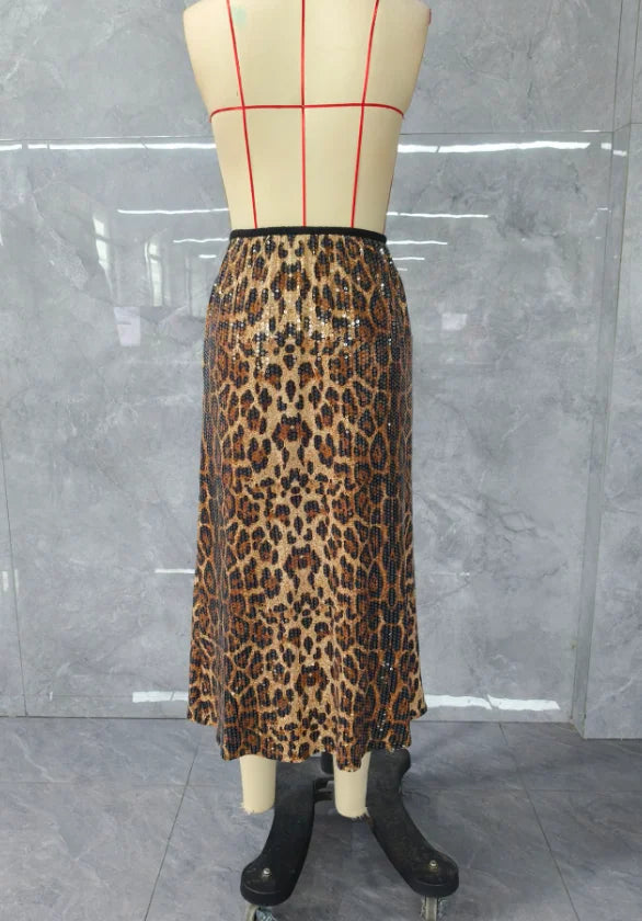 Abito da donna in stile urbano per pendolari, autunno inverno 2024, ultima moda, gonna con paillettes all-over e motivo leopardato, gonna a vita alta