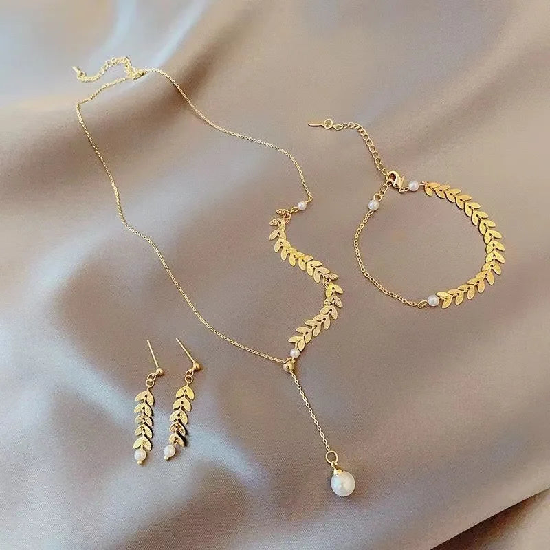 Gioielli con collana, orecchini e bracciale di perle semplici con spighe di grano per donne, collane con ciondoli e braccialetti color oro portafortuna